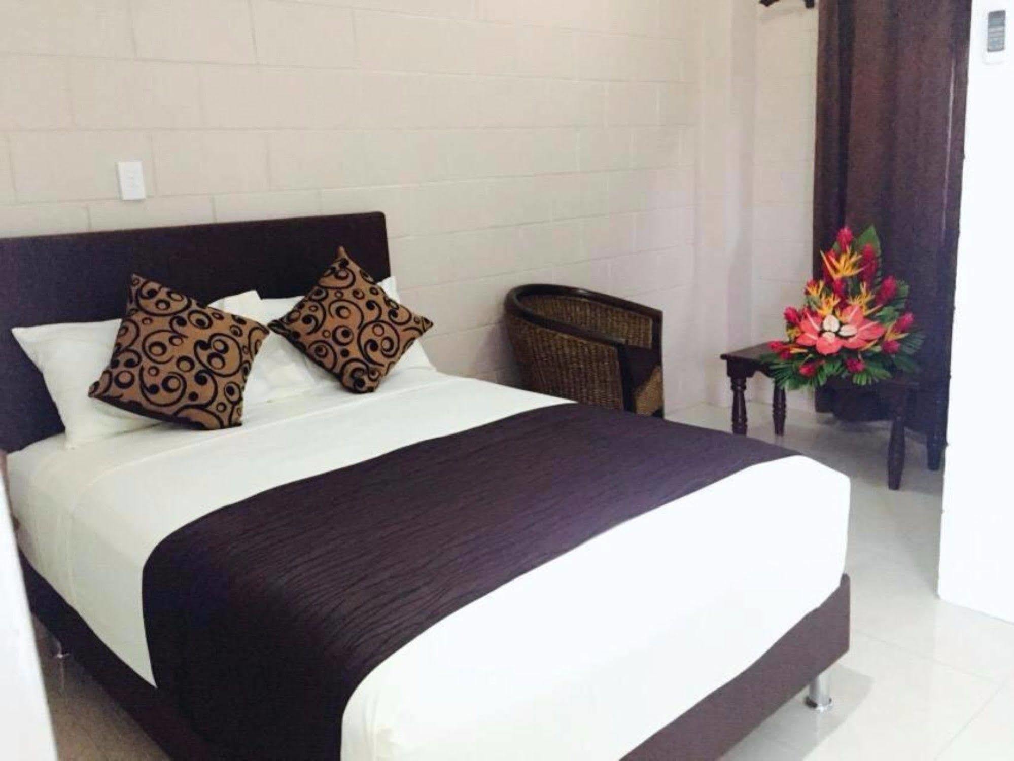 Apia Central Hotel Samoa Exterior photo